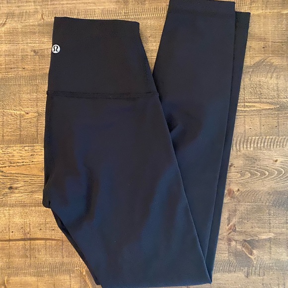 lululemon athletica Pants - • wunder under 25” tight | blk •